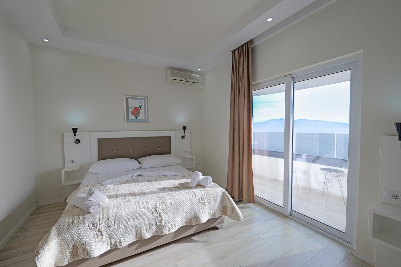 סרנדה Helia Seaside Hotel מראה חיצוני תמונה