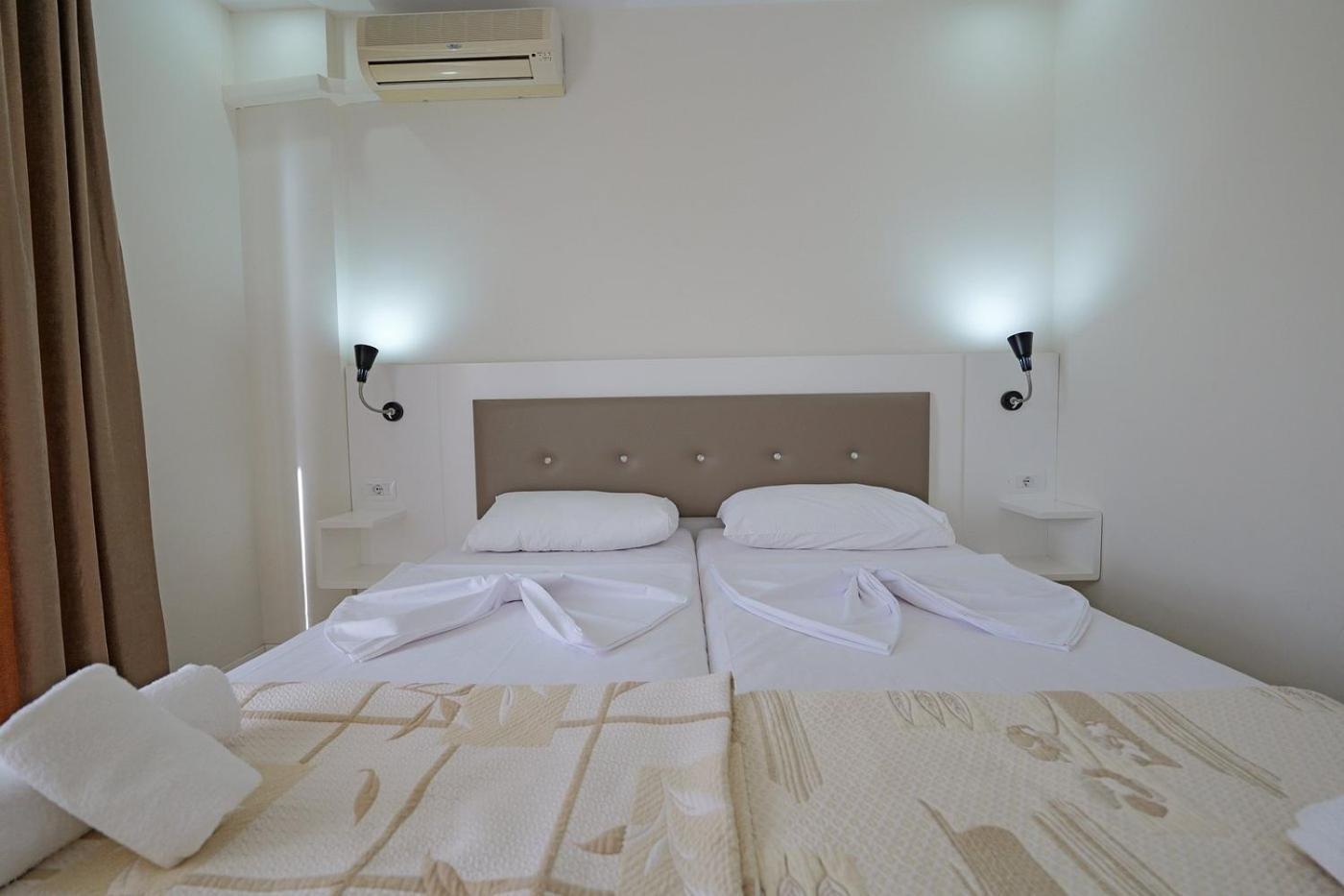 סרנדה Helia Seaside Hotel מראה חיצוני תמונה