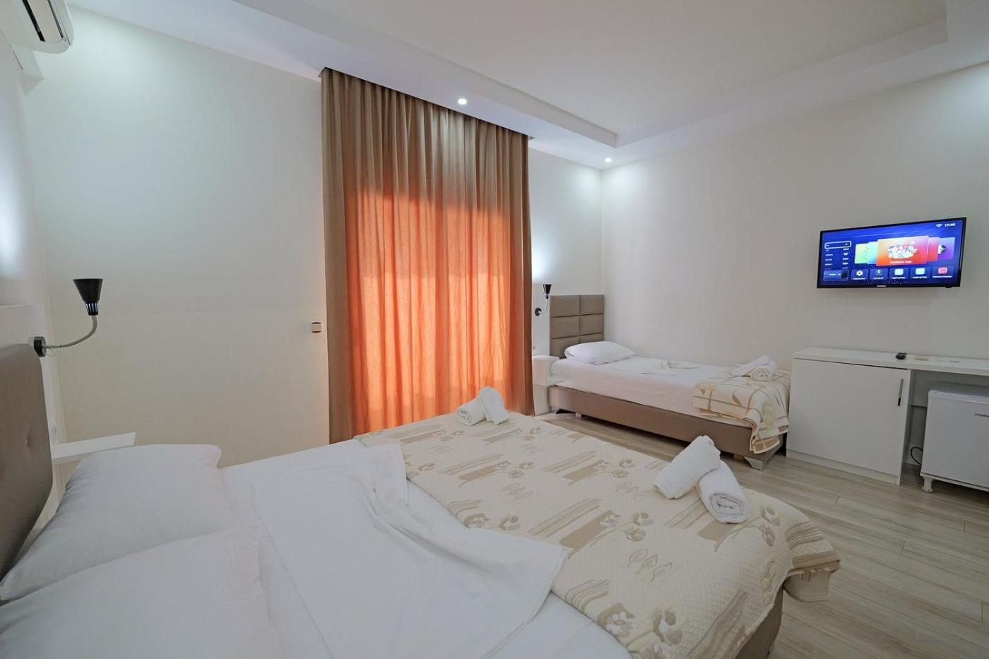 סרנדה Helia Seaside Hotel מראה חיצוני תמונה