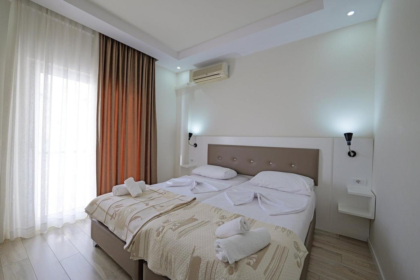 סרנדה Helia Seaside Hotel מראה חיצוני תמונה