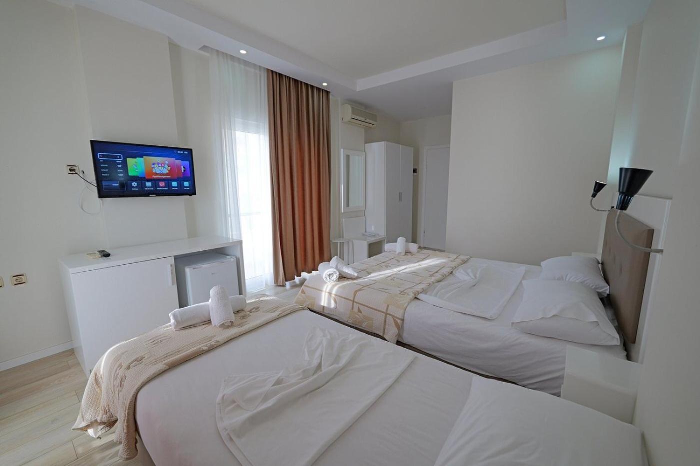 סרנדה Helia Seaside Hotel מראה חיצוני תמונה