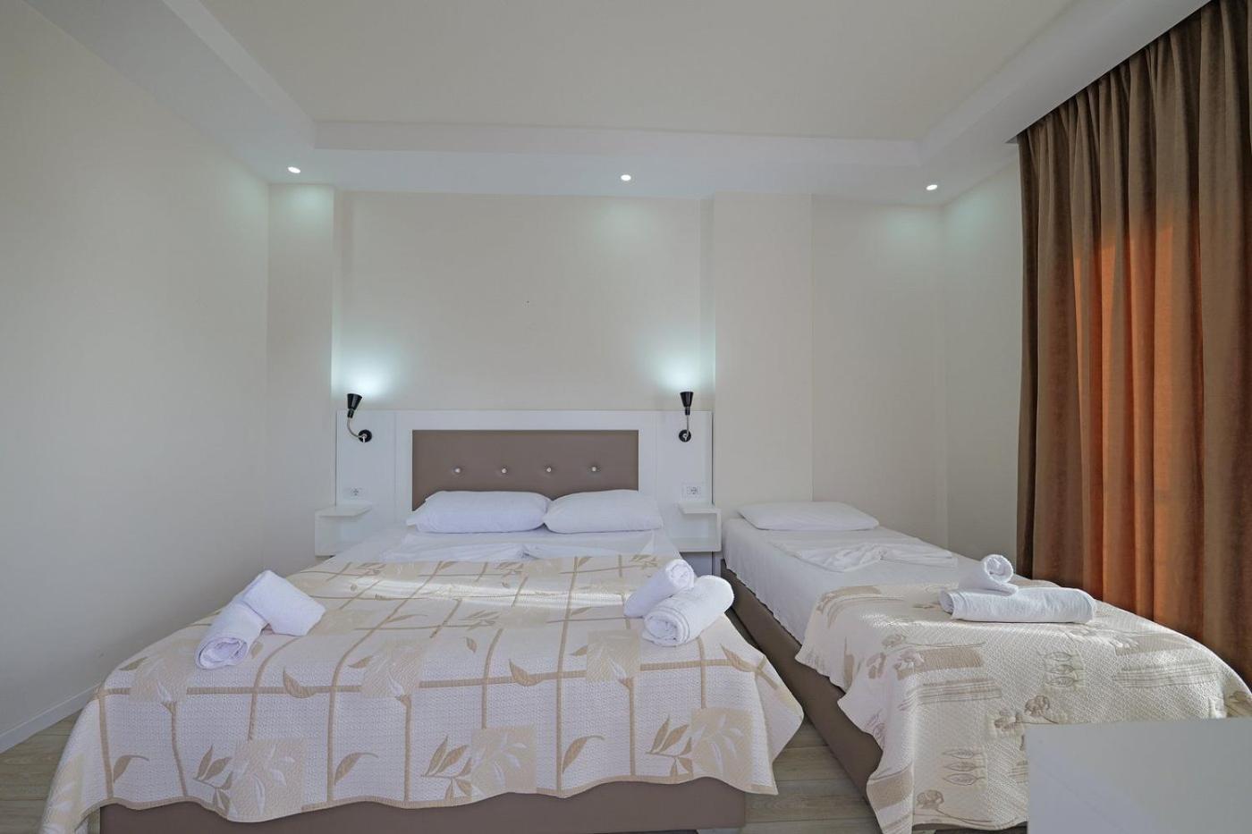 סרנדה Helia Seaside Hotel מראה חיצוני תמונה