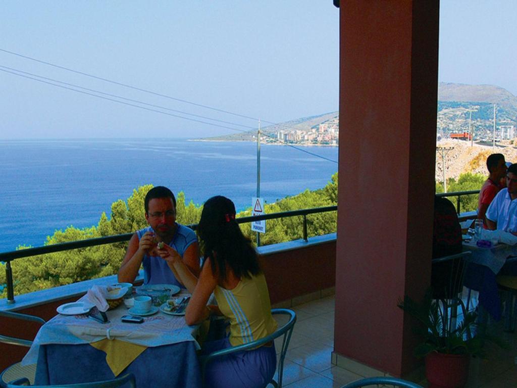 סרנדה Helia Seaside Hotel מראה חיצוני תמונה